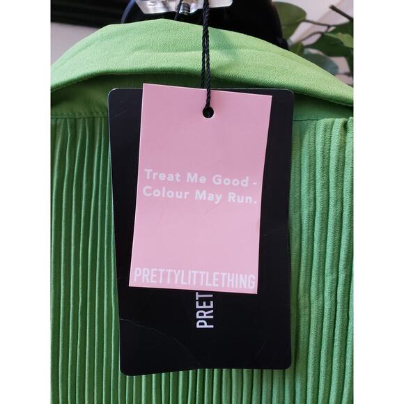 PRETTYLITTLETHING Long Maxi Dress Womens 8 Green Plisse Collared Button Front - Picture 5 of 16